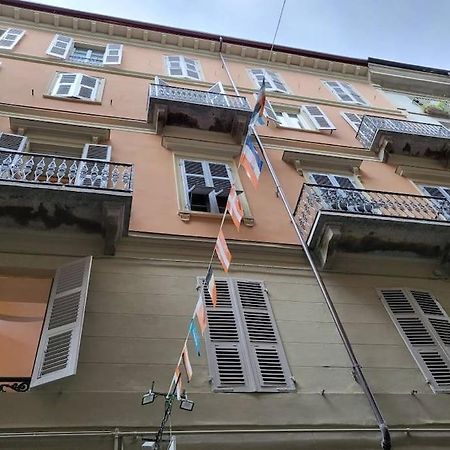 Apartamento Mansarda Di Charme Con Vista Turín Exterior foto