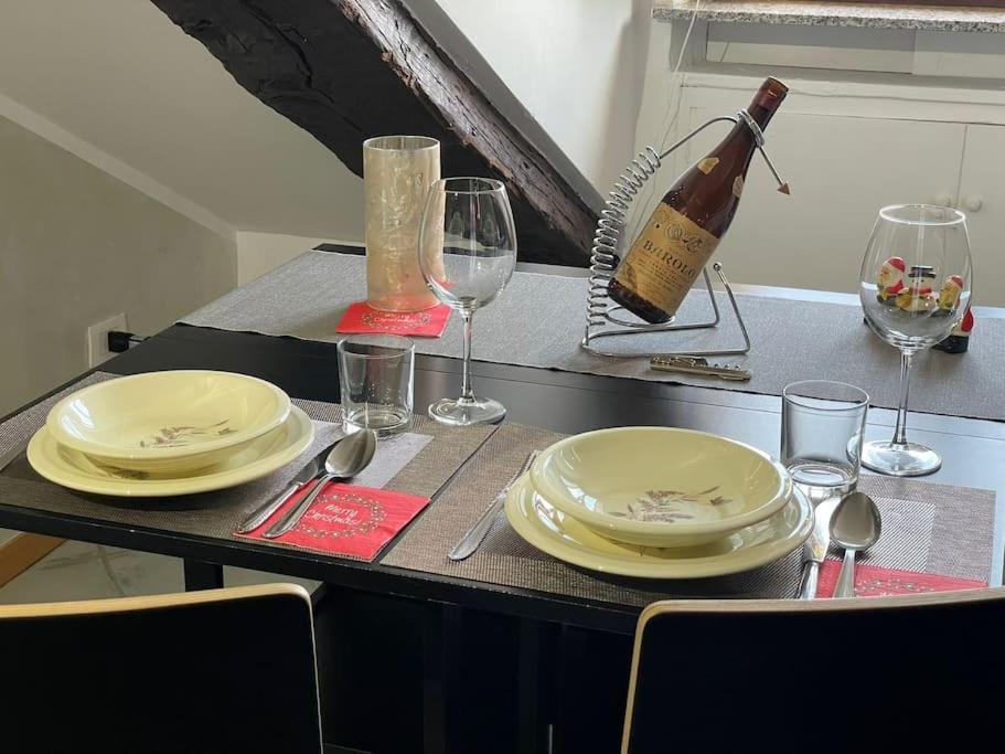 Apartamento Mansarda Di Charme Con Vista Turín Exterior foto