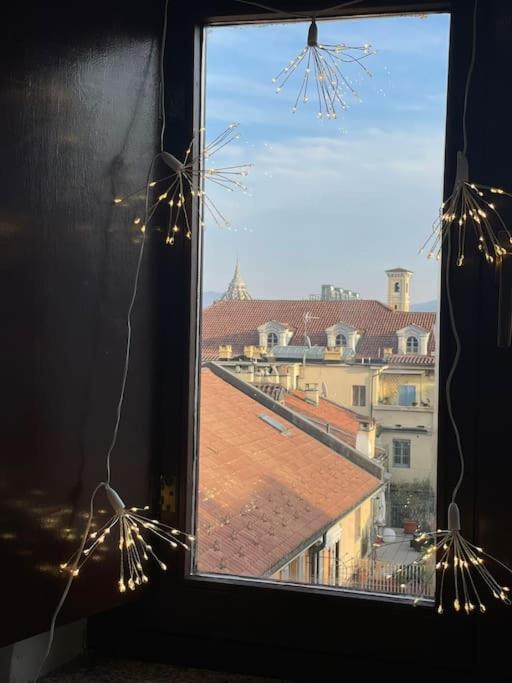Apartamento Mansarda Di Charme Con Vista Turín Exterior foto
