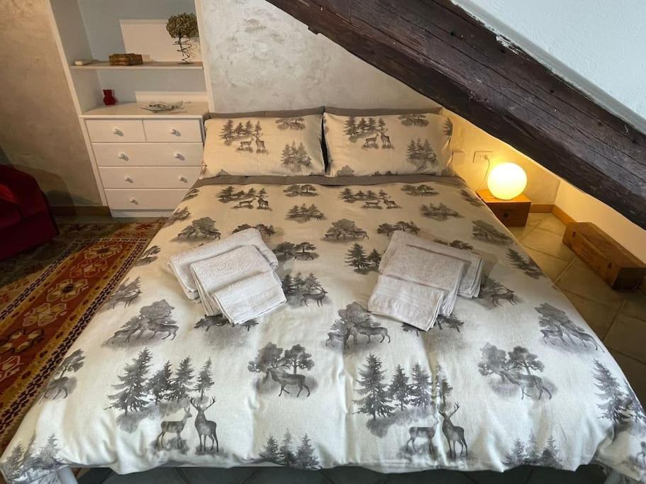 Apartamento Mansarda Di Charme Con Vista Turín Exterior foto